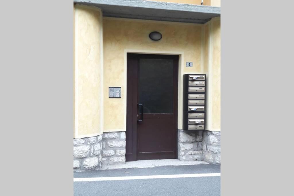 Appartamento Sul Lago D'Iseo 塔韦尔诺拉贝尔加马斯卡 外观 照片